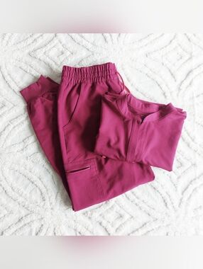 Figs scrub set